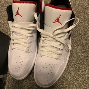 Air Jordan 1 low Bulls sz 13